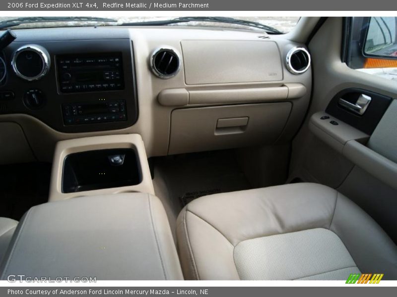 Redfire Metallic / Medium Parchment 2006 Ford Expedition XLT 4x4