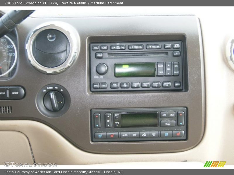 Redfire Metallic / Medium Parchment 2006 Ford Expedition XLT 4x4