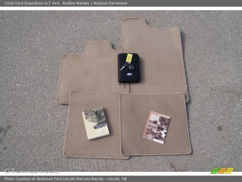 Redfire Metallic / Medium Parchment 2006 Ford Expedition XLT 4x4