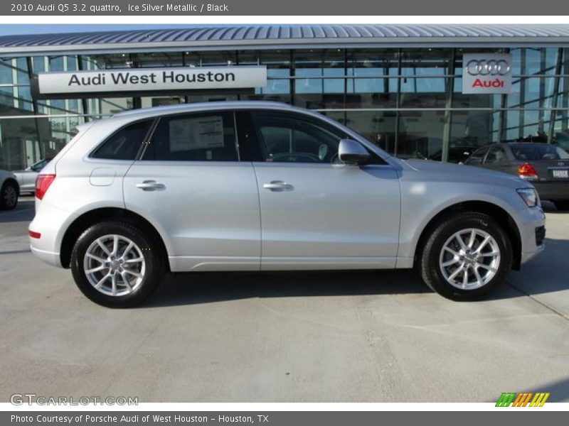Ice Silver Metallic / Black 2010 Audi Q5 3.2 quattro