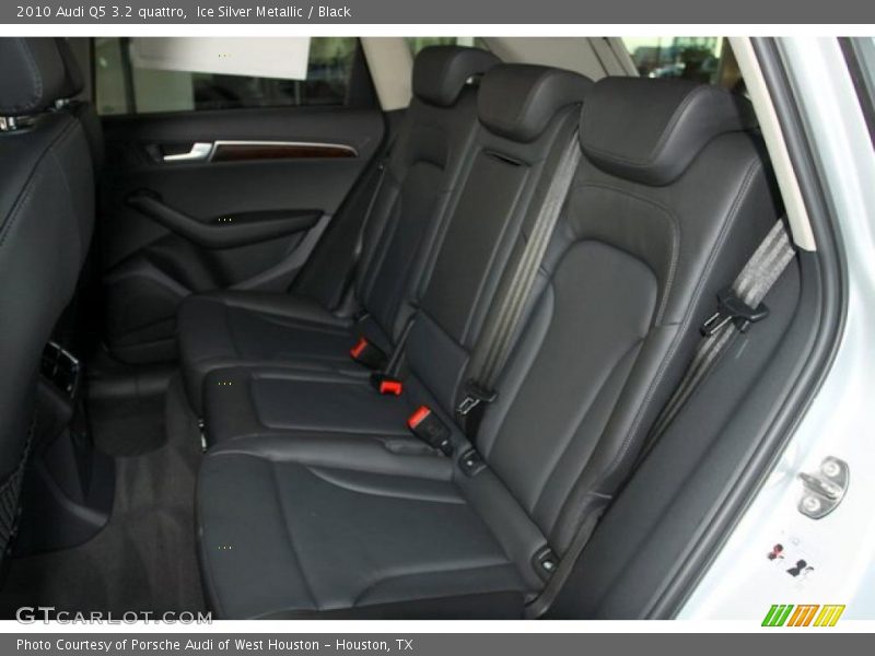 Ice Silver Metallic / Black 2010 Audi Q5 3.2 quattro