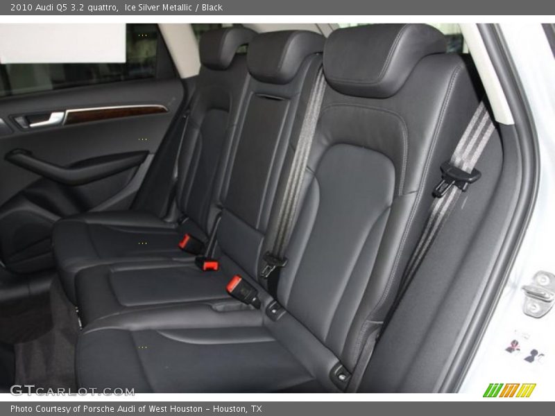 Ice Silver Metallic / Black 2010 Audi Q5 3.2 quattro
