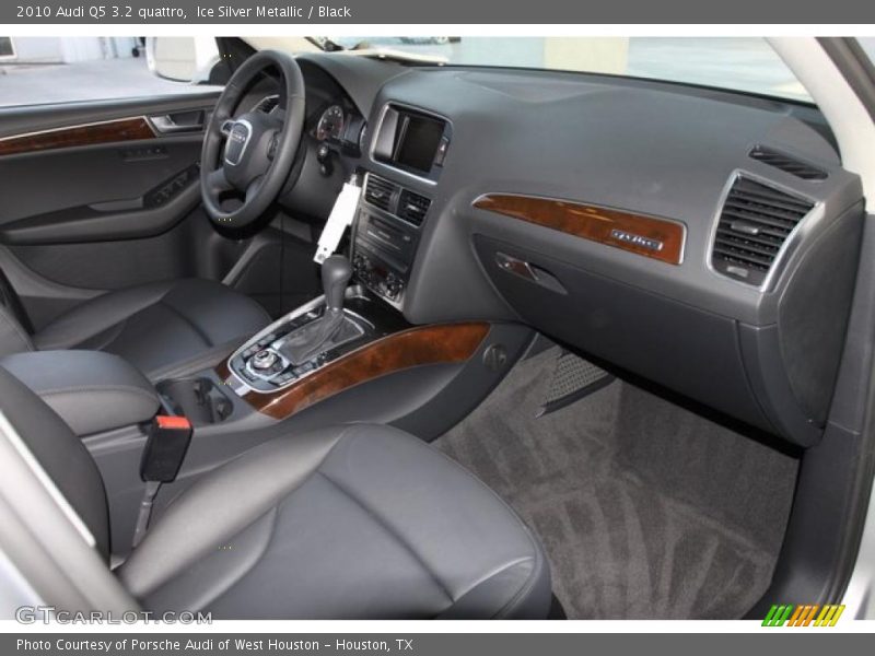 Ice Silver Metallic / Black 2010 Audi Q5 3.2 quattro