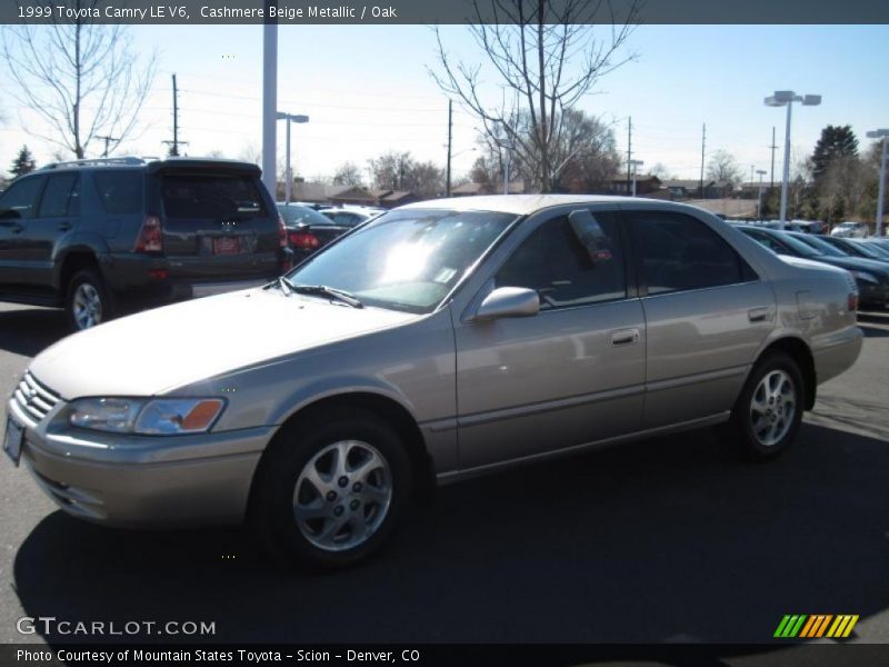 Cashmere Beige Metallic / Oak 1999 Toyota Camry LE V6