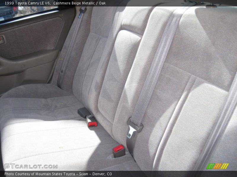 Cashmere Beige Metallic / Oak 1999 Toyota Camry LE V6