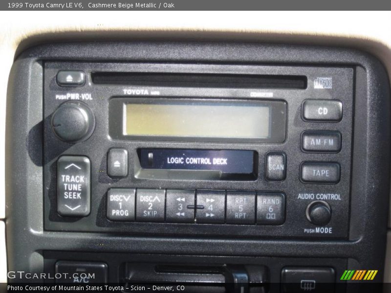 Cashmere Beige Metallic / Oak 1999 Toyota Camry LE V6