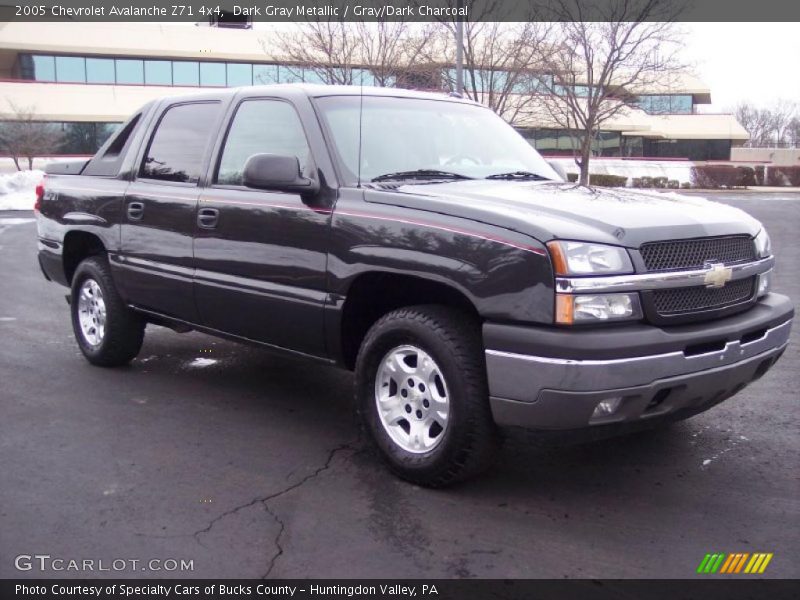 Dark Gray Metallic / Gray/Dark Charcoal 2005 Chevrolet Avalanche Z71 4x4