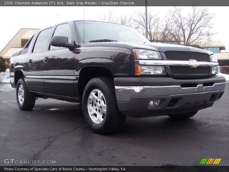 Dark Gray Metallic / Gray/Dark Charcoal 2005 Chevrolet Avalanche Z71 4x4