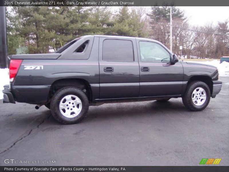 Dark Gray Metallic / Gray/Dark Charcoal 2005 Chevrolet Avalanche Z71 4x4