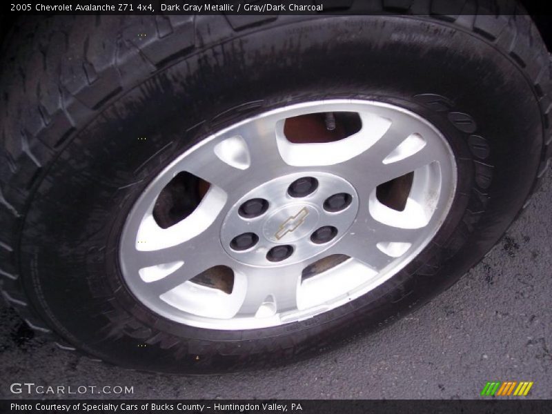 Dark Gray Metallic / Gray/Dark Charcoal 2005 Chevrolet Avalanche Z71 4x4