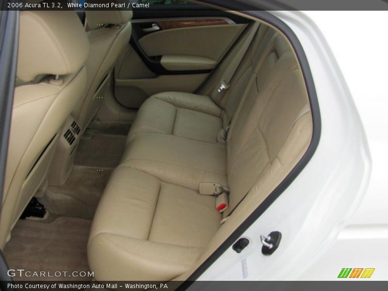 White Diamond Pearl / Camel 2006 Acura TL 3.2