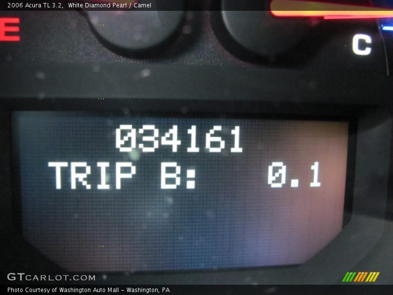 White Diamond Pearl / Camel 2006 Acura TL 3.2