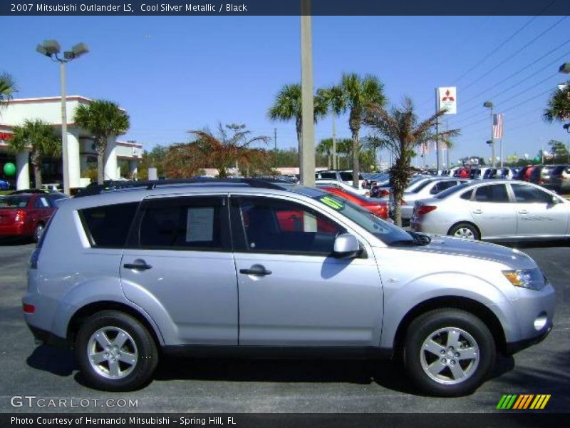 Cool Silver Metallic / Black 2007 Mitsubishi Outlander LS