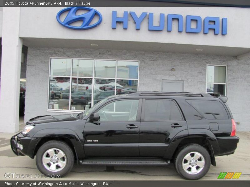 Black / Taupe 2005 Toyota 4Runner SR5 4x4