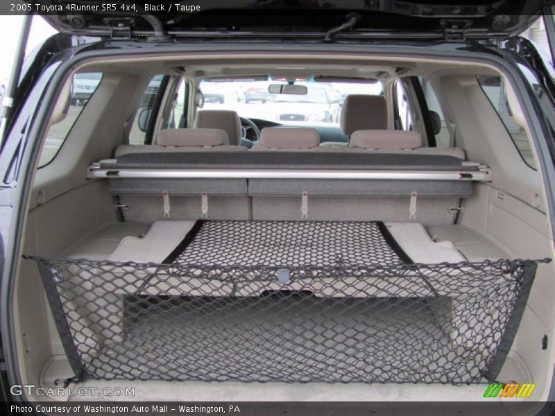 Black / Taupe 2005 Toyota 4Runner SR5 4x4
