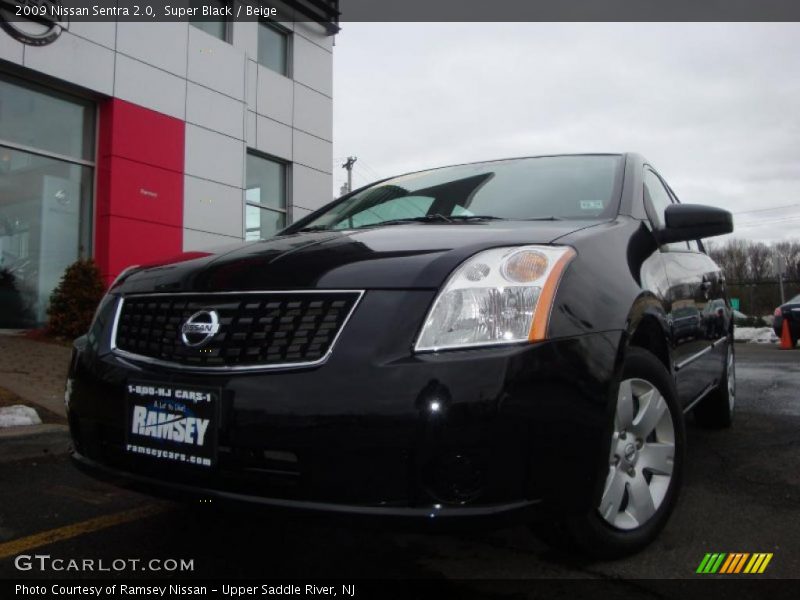 Super Black / Beige 2009 Nissan Sentra 2.0