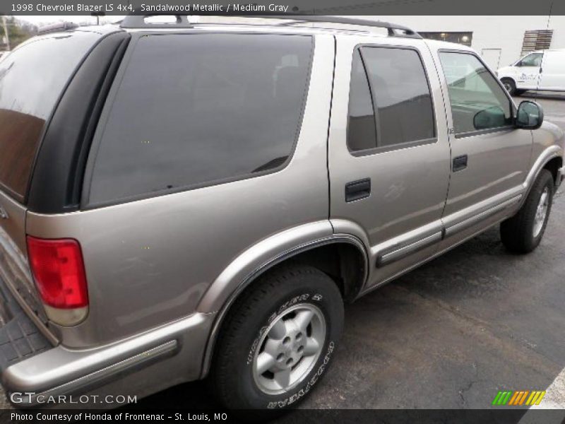 Sandalwood Metallic / Medium Gray 1998 Chevrolet Blazer LS 4x4