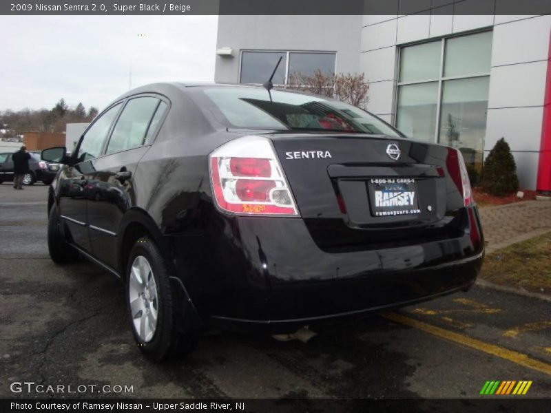 Super Black / Beige 2009 Nissan Sentra 2.0