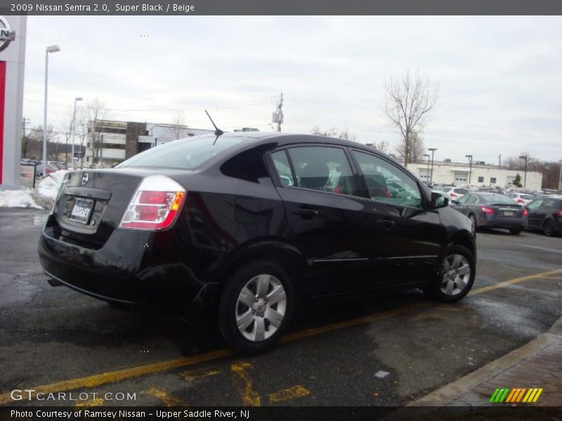 Super Black / Beige 2009 Nissan Sentra 2.0