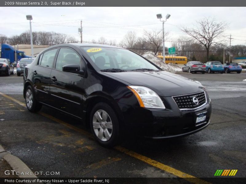 Super Black / Beige 2009 Nissan Sentra 2.0