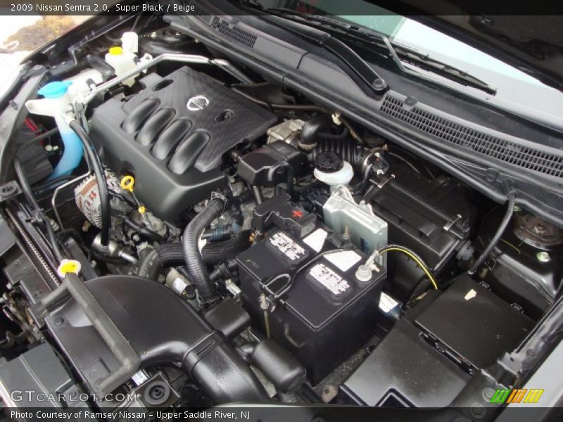 Super Black / Beige 2009 Nissan Sentra 2.0