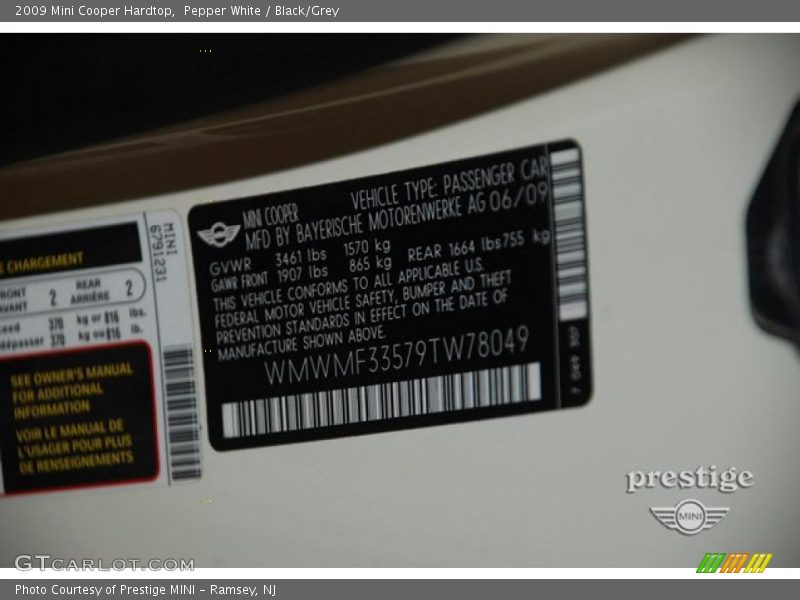 Pepper White / Black/Grey 2009 Mini Cooper Hardtop