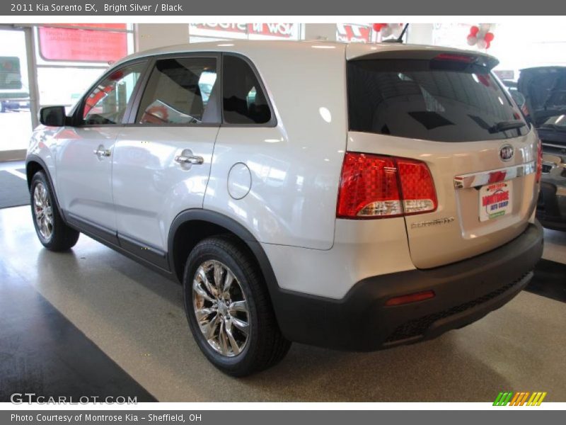 Bright Silver / Black 2011 Kia Sorento EX