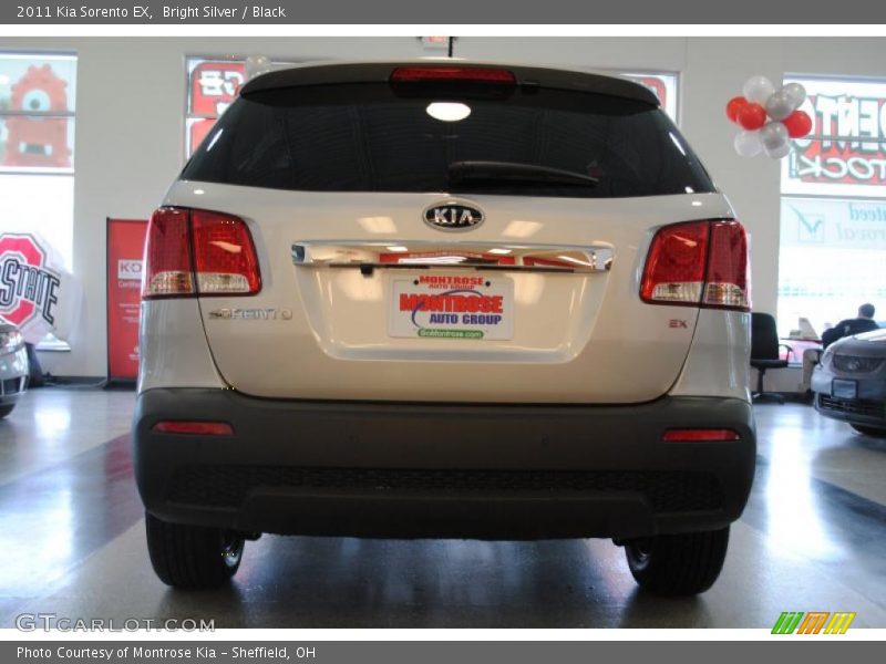 Bright Silver / Black 2011 Kia Sorento EX