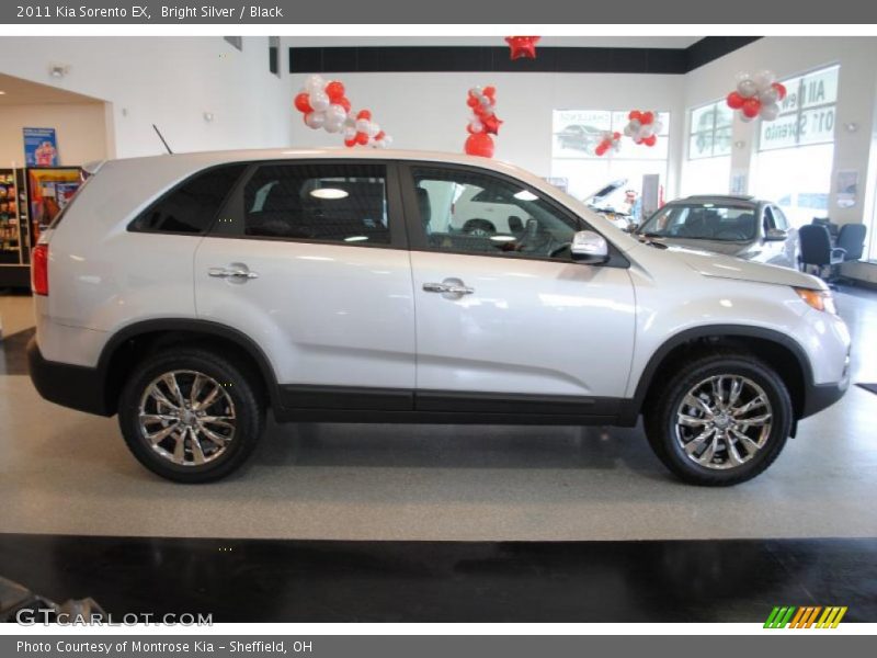 Bright Silver / Black 2011 Kia Sorento EX