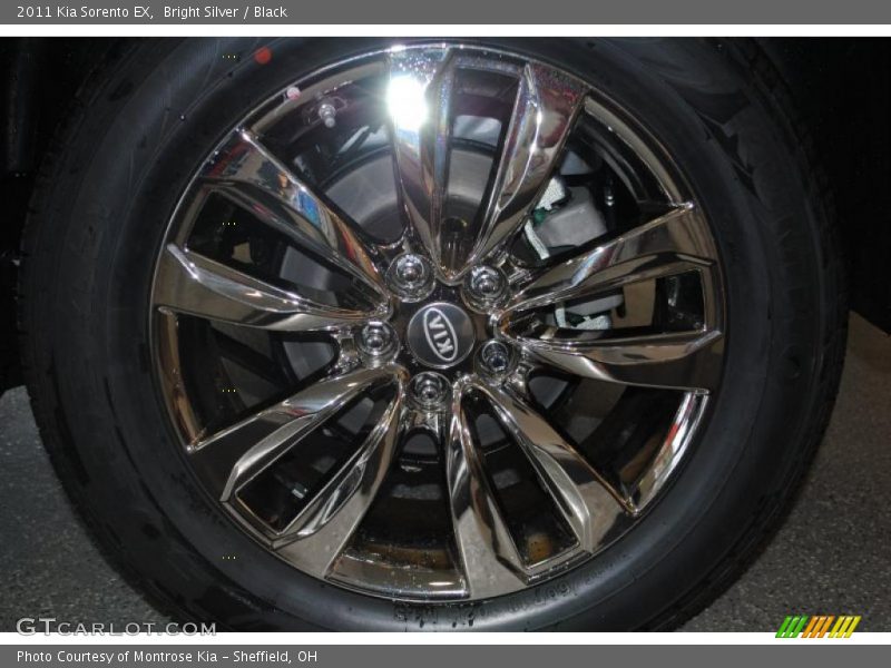 Bright Silver / Black 2011 Kia Sorento EX