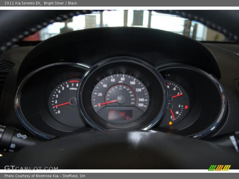 Bright Silver / Black 2011 Kia Sorento EX