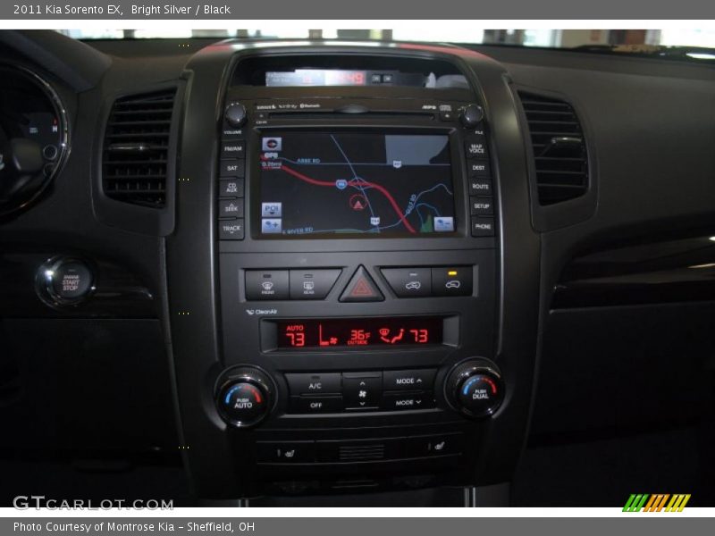 Bright Silver / Black 2011 Kia Sorento EX