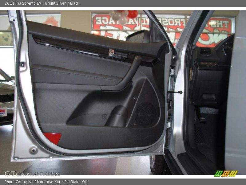 Bright Silver / Black 2011 Kia Sorento EX