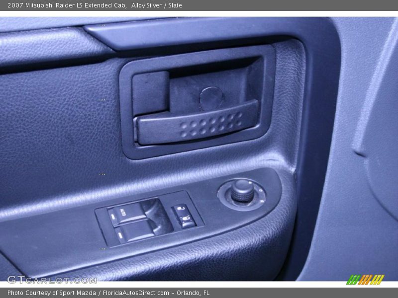 Alloy Silver / Slate 2007 Mitsubishi Raider LS Extended Cab