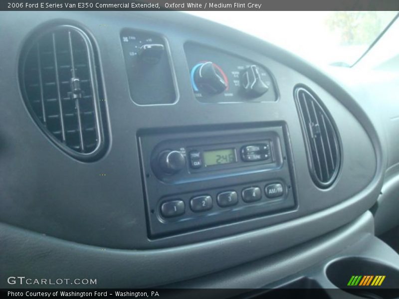 Oxford White / Medium Flint Grey 2006 Ford E Series Van E350 Commercial Extended
