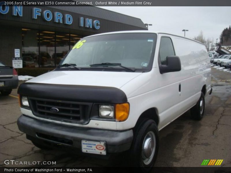 Oxford White / Medium Flint Grey 2006 Ford E Series Van E350 Commercial Extended