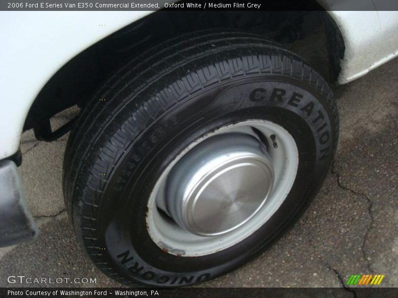 Oxford White / Medium Flint Grey 2006 Ford E Series Van E350 Commercial Extended