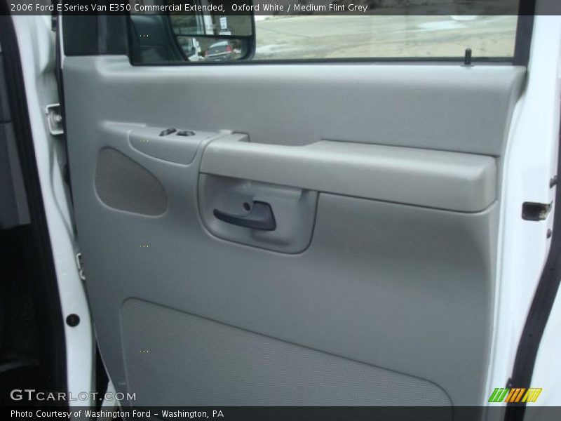 Oxford White / Medium Flint Grey 2006 Ford E Series Van E350 Commercial Extended