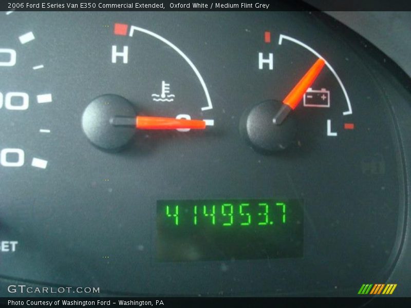 Oxford White / Medium Flint Grey 2006 Ford E Series Van E350 Commercial Extended