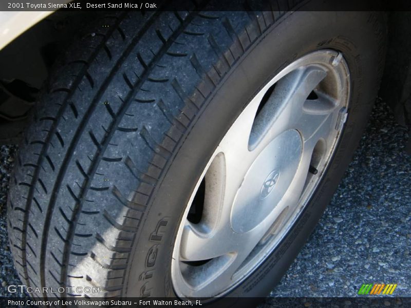 Desert Sand Mica / Oak 2001 Toyota Sienna XLE