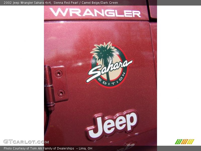 Sienna Red Pearl / Camel Beige/Dark Green 2002 Jeep Wrangler Sahara 4x4
