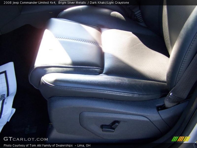 Bright Silver Metallic / Dark Khaki/Light Graystone 2008 Jeep Commander Limited 4x4