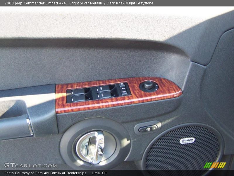 Bright Silver Metallic / Dark Khaki/Light Graystone 2008 Jeep Commander Limited 4x4