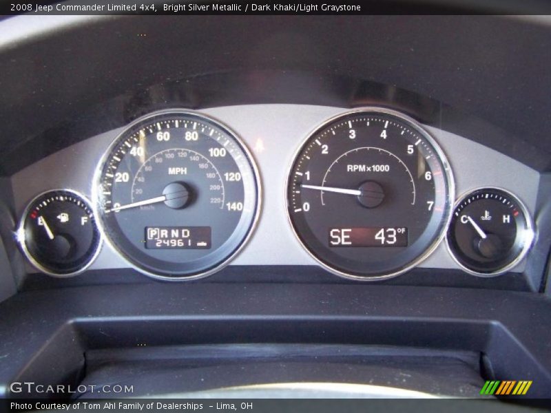 Bright Silver Metallic / Dark Khaki/Light Graystone 2008 Jeep Commander Limited 4x4