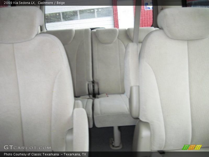 Cashmere / Beige 2009 Kia Sedona LX