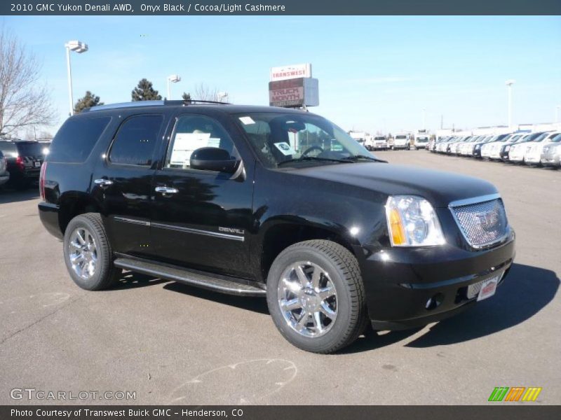 Onyx Black / Cocoa/Light Cashmere 2010 GMC Yukon Denali AWD