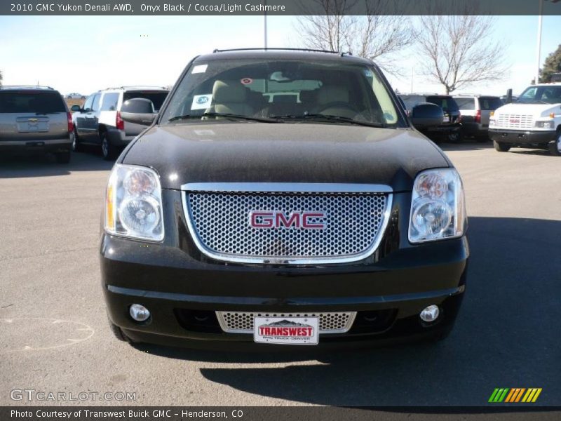 Onyx Black / Cocoa/Light Cashmere 2010 GMC Yukon Denali AWD