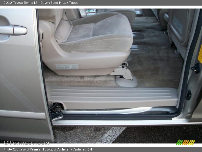 Desert Sand Mica / Taupe 2010 Toyota Sienna LE