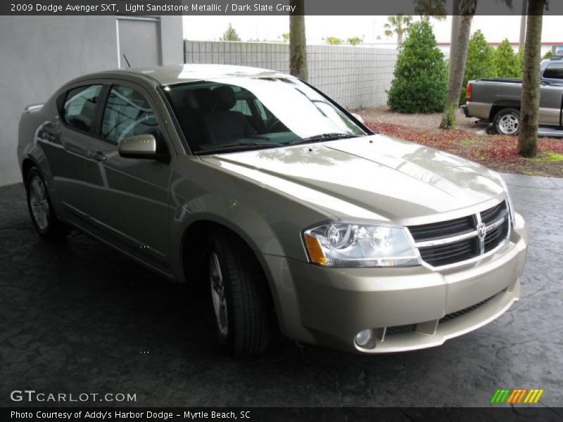 Light Sandstone Metallic / Dark Slate Gray 2009 Dodge Avenger SXT