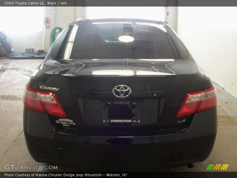 Black / Ash 2009 Toyota Camry LE